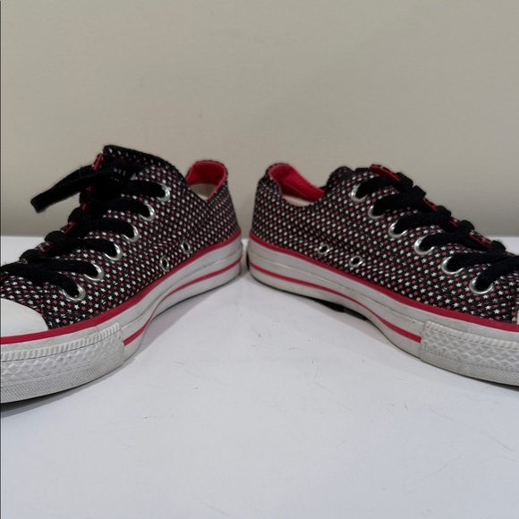Converse Black Sneakers with Pink & White Star Design  (sz 7) - Picture 4 of 7